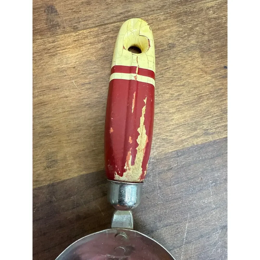 A&J Vintage Level Full 1/4 Cup Measuring Scoop Cup Red Wood Handle & Metal USA